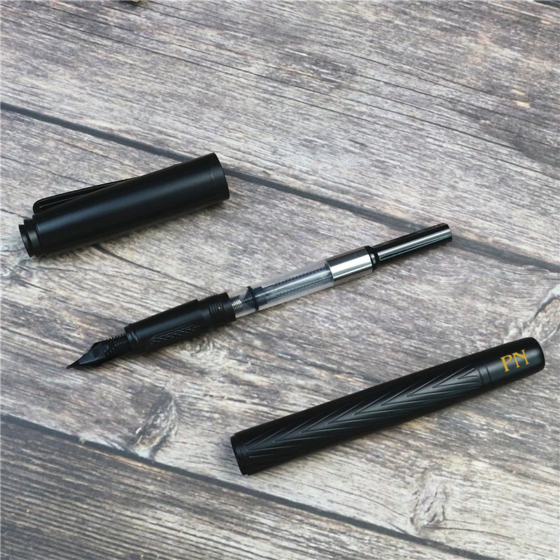 Noir fountain pen