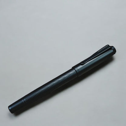 Noir Füllfederhalter